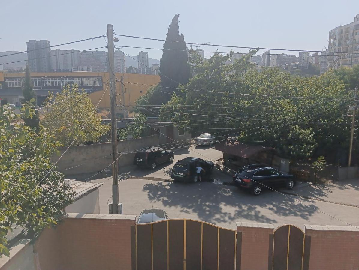 Mary'S Cozy & Lovely Studio On Very Quiet Khosharauli Street Tbilisi Buitenkant foto