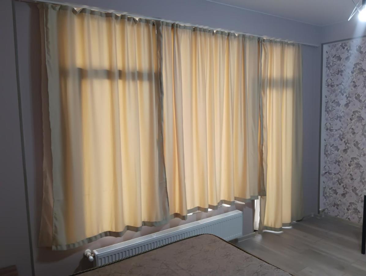 Mary'S Cozy & Lovely Studio On Very Quiet Khosharauli Street Tbilisi Buitenkant foto
